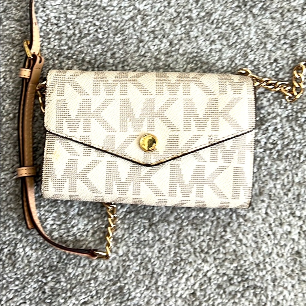 Michael Kors crossbody purse